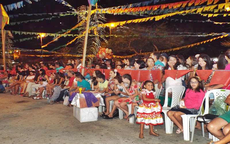 Público prestigia primeira noite do Encontro de Folguedos na Praça Manoel Nogueira Lima  - Imagem 24