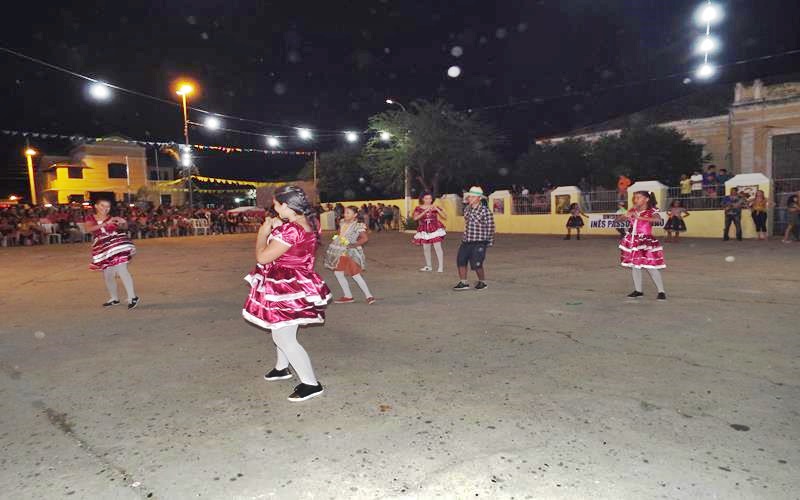 Público prestigia primeira noite do Encontro de Folguedos na Praça Manoel Nogueira Lima  - Imagem 63