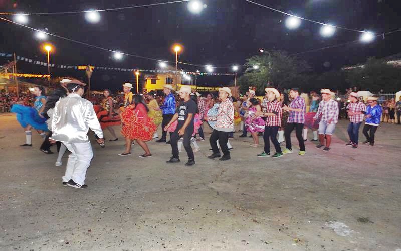 Público prestigia primeira noite do Encontro de Folguedos na Praça Manoel Nogueira Lima  - Imagem 57