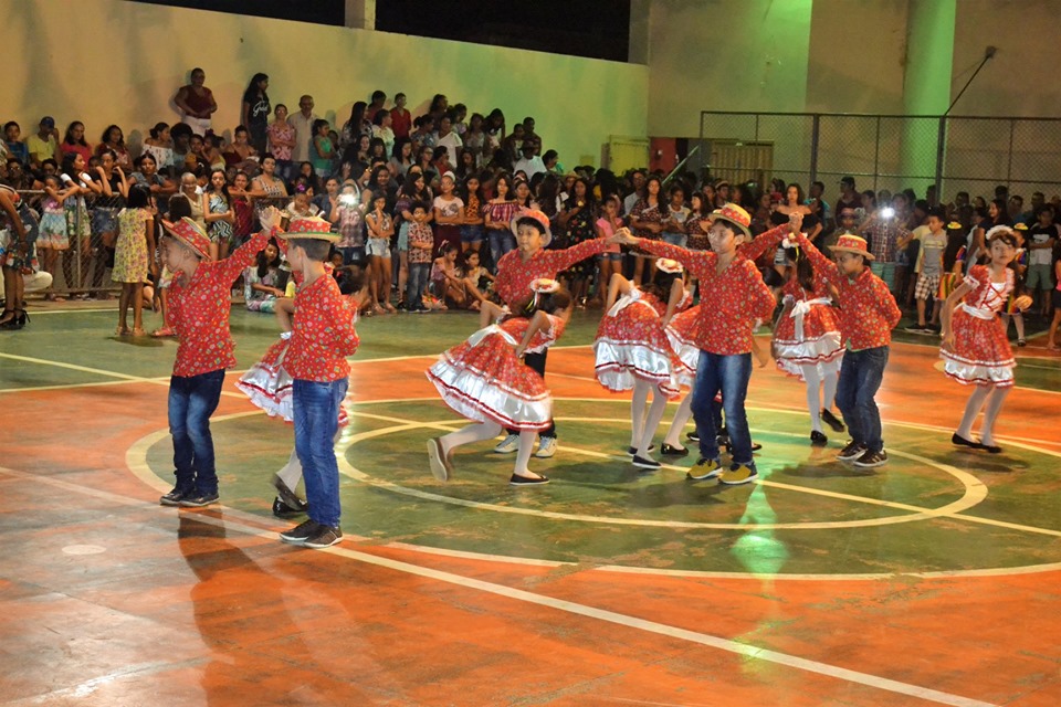Prefeitura municipal realiza a primeira noite do arraiá da cidade de Joaquim Pires - Imagem 50