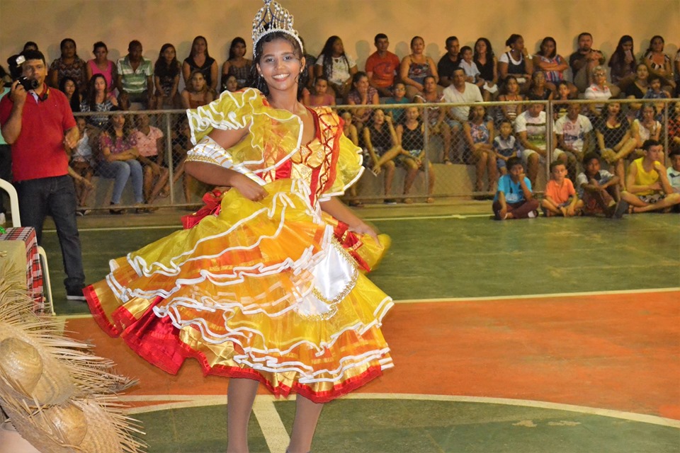 Prefeitura municipal realiza a primeira noite do arraiá da cidade de Joaquim Pires - Imagem 20