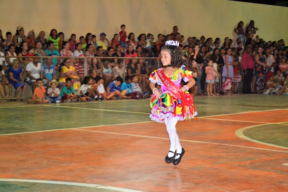 Prefeitura municipal realiza a primeira noite do arraiá da cidade de Joaquim Pires - Imagem 10