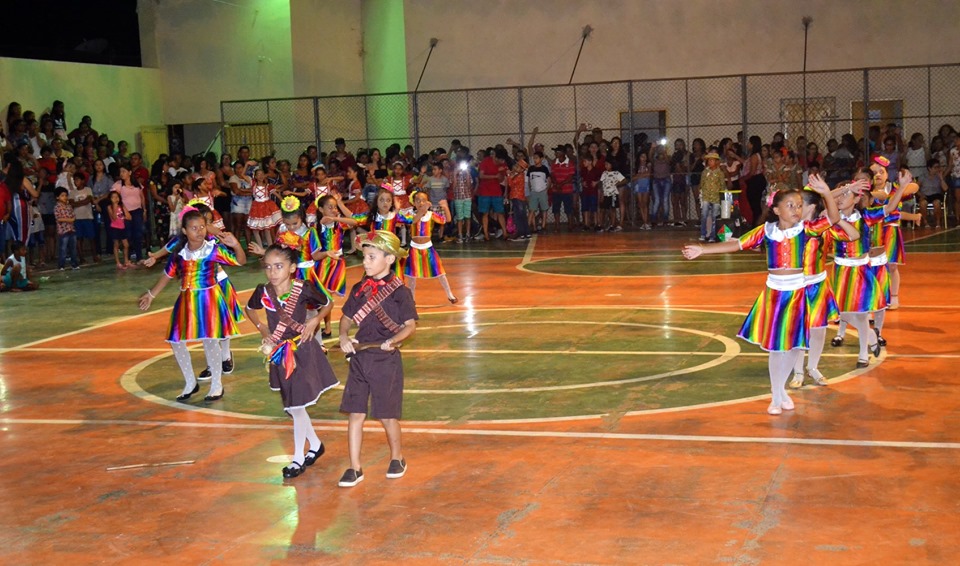 Prefeitura municipal realiza a primeira noite do arraiá da cidade de Joaquim Pires - Imagem 43