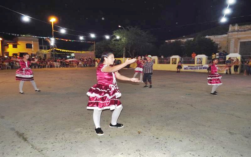 Público prestigia primeira noite do Encontro de Folguedos na Praça Manoel Nogueira Lima  - Imagem 64