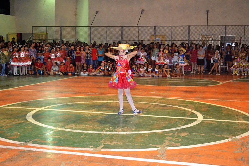 Prefeitura municipal realiza a primeira noite do arraiá da cidade de Joaquim Pires - Imagem 22