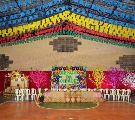 Prefeitura municipal realiza a primeira noite do arraiá da cidade de Joaquim Pires