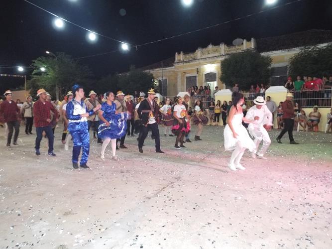 Junina Bag Dance leva título de campeã do Encontro de Folguedos 2019  - Imagem 72