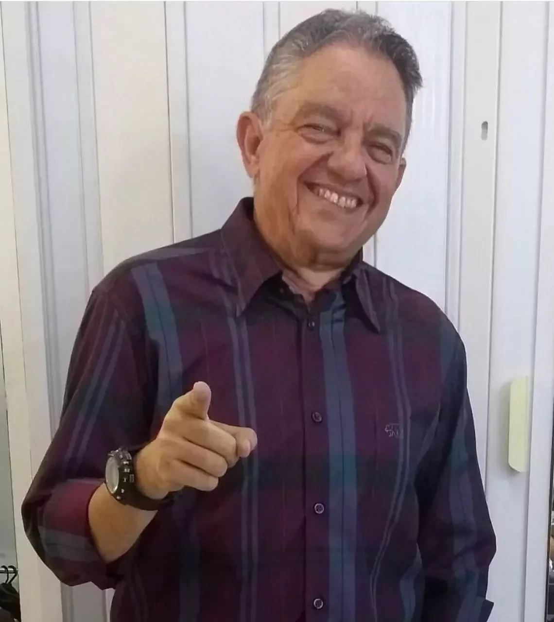 Entrando na onda: Veja apresentadores da TVMN com "filtro de idoso" - imagem 764