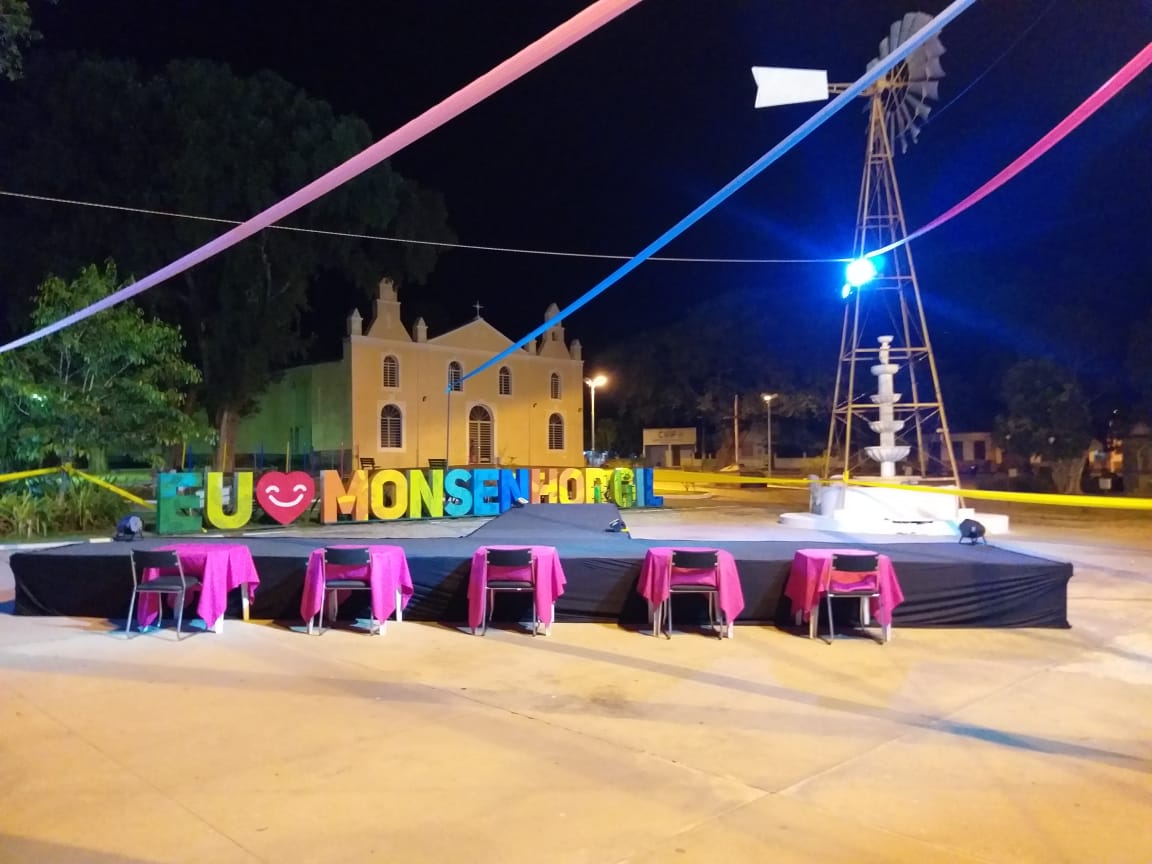 Monsenhor Gil elege nesta noite a Garota mais bela do município 