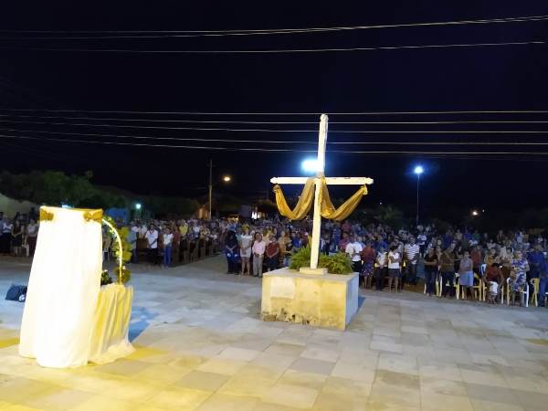 Fiéis participaram da segunda noite de novena a Santo Inácio de Loyola, na noite dessa terça-feira - Imagem 15