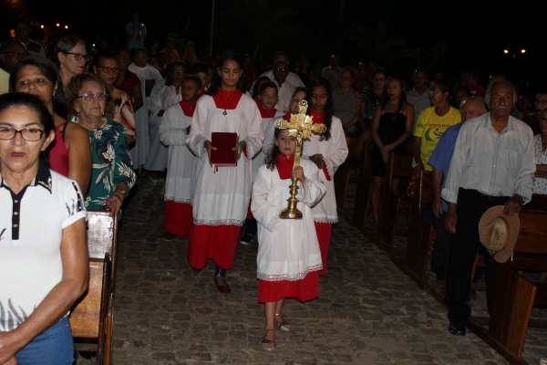 Fiéis participaram da segunda noite de novena a Santo Inácio de Loyola, na noite dessa terça-feira - Imagem 14