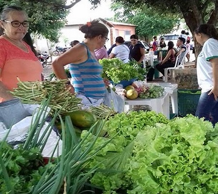 Público prestigia comprando produtos na Feira Sabores e Saberes 