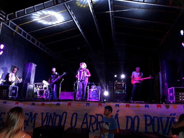 São João do bairro Codó junta multidão em Dom Expedito Lopes confira os vídeos.  - Imagem 61