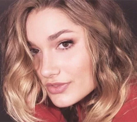 Conheça algumas celebridades que já nasceram em berço de ouro 