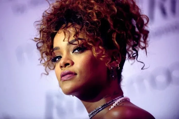 Confira 10 artistas que surtaram e atacaram seus próprios fãs - imagem 1949