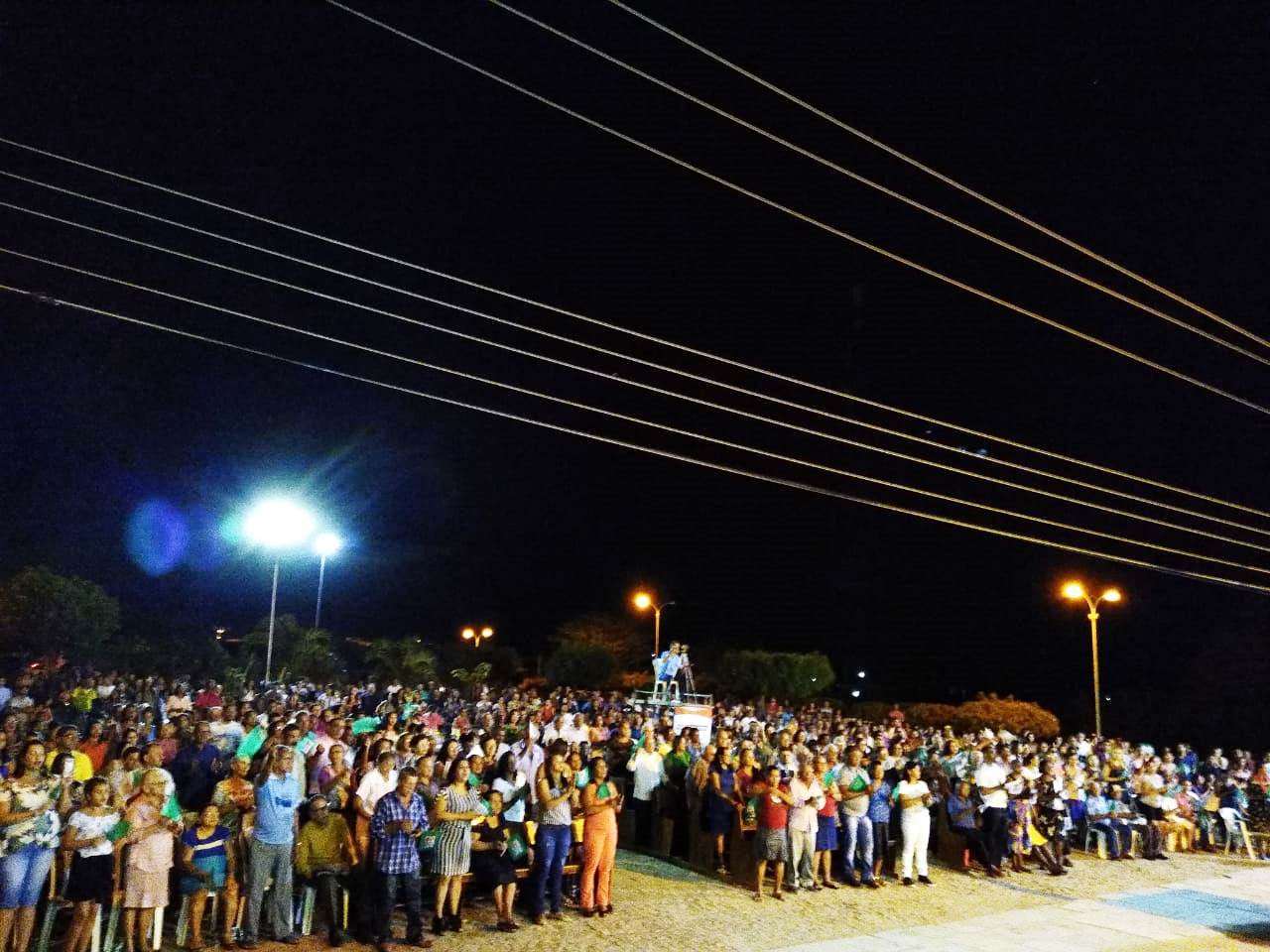 Fiéis lotam patamar da igreja na última noite de novena e missa a Santo Inácio de Loyola  - Imagem 42