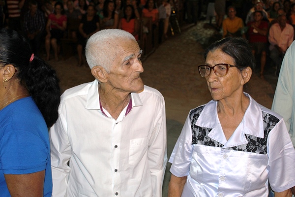 Fiéis lotam patamar da igreja na última noite de novena e missa a Santo Inácio de Loyola  - Imagem 31