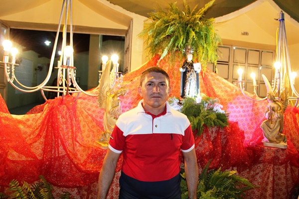 Fiéis lotam patamar da igreja na última noite de novena e missa a Santo Inácio de Loyola  - Imagem 34