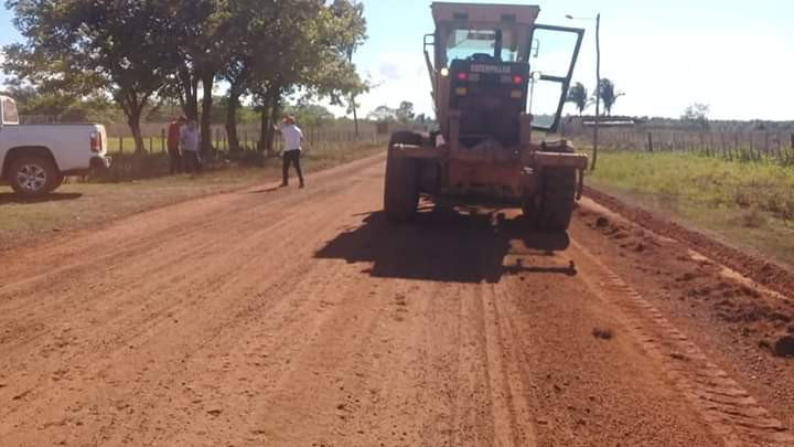 Prefeitura de Barras  continua a  recuperação e construção de estradas no interior - Imagem 7