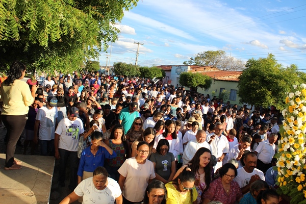 Milhares de fiéis participaram da missa solene a Santo Inácio de Loyola  - Imagem 6