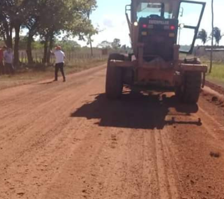 Prefeitura de Barras  continua a  recuperação e construção de estradas no interior