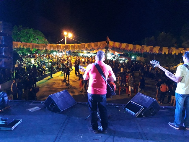 2º Dia do São João do Bairro Codó em Dom Expedito Lopes confira os vídeos. “Multidão prestigia o evento” - Imagem 10