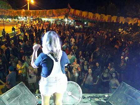 Último dia do S.J do bairro Codó surpreendeu a todos com as grandes atrações - Confira os vídeos! - Imagem 49