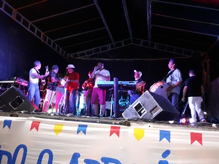 Último dia do S.J do bairro Codó surpreendeu a todos com as grandes atrações - Confira os vídeos! - Imagem 21