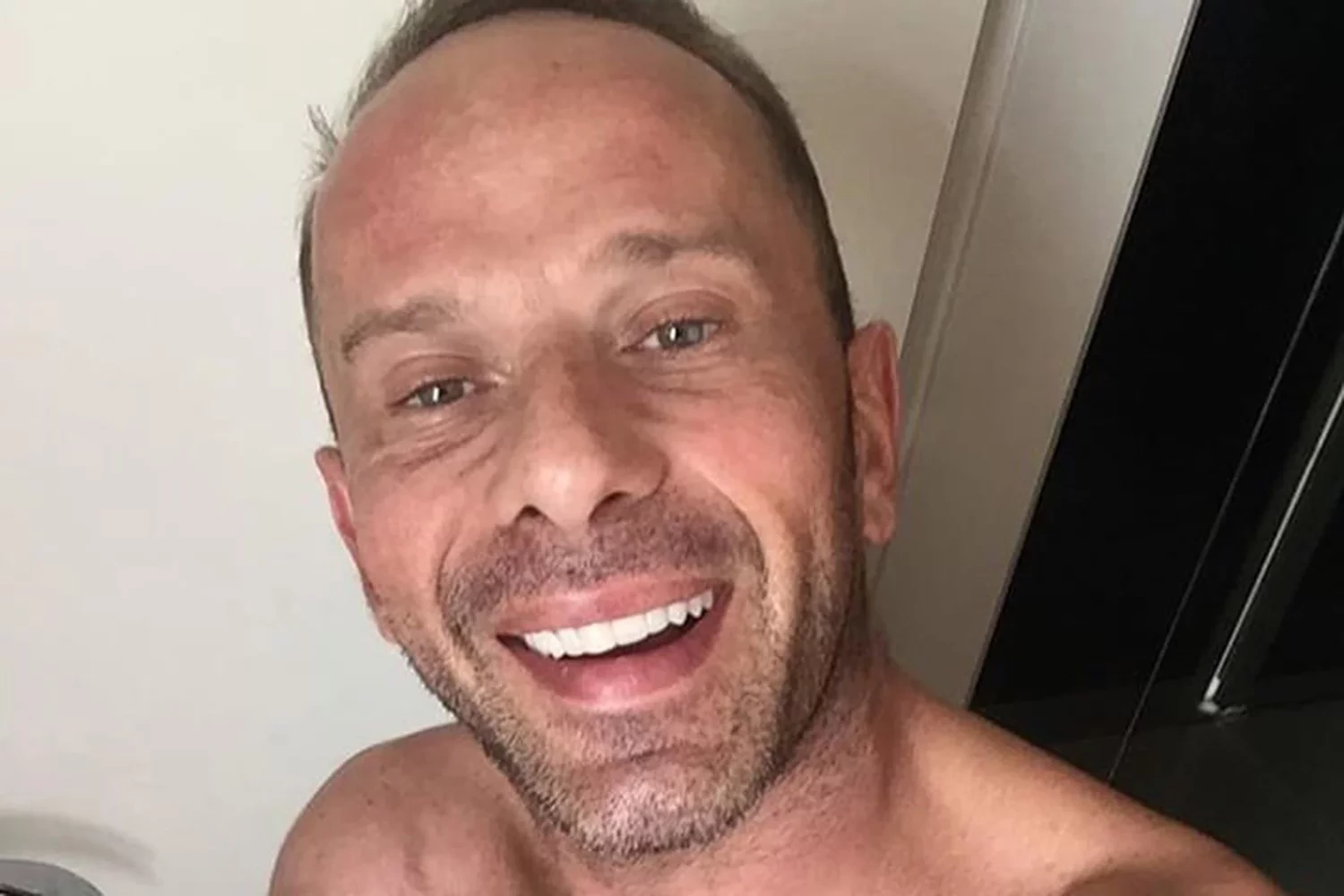 No fundo do poço! Relembre algumas celebridades que perderam tudo  - imagem 475