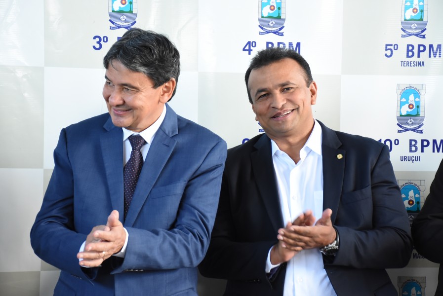 Prefeito João Luiz recebe viatura policial das mãos do governador Wellington Dias - Imagem 6