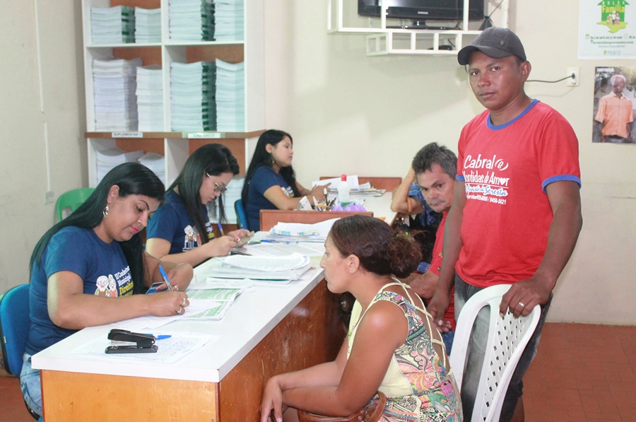 Secretaria de Assistência Social de Pedro II ganha novo mobiliário - Imagem 6