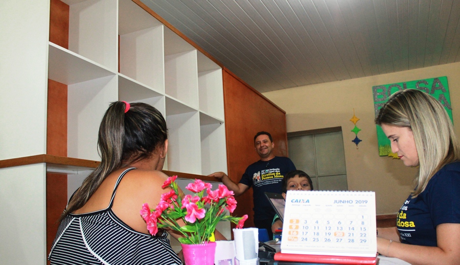 Secretaria de Assistência Social de Pedro II ganha novo mobiliário - Imagem 8