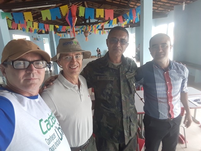 Dom Expedito Lopes recebeu visita do Coronel Marcelo Martins do Ministério da Defesa. - Imagem 5