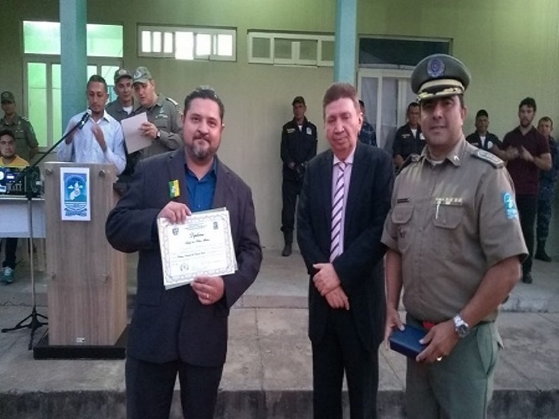 Dr. Kildery Louchard em solenidade recebe honraria do 12º Batalhão de Polícia Militar do Piauí - Imagem 7