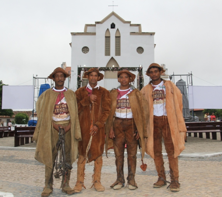 Mega Cavalgada acontece nesta terça (13) em Água Branca