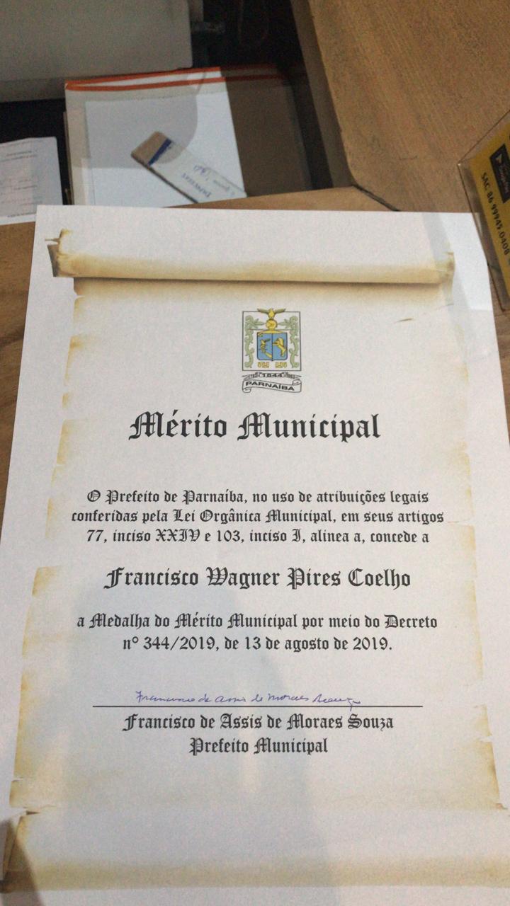 Dr Wagner recebe comenda de mérito municipal em Parnaíba - Imagem 1