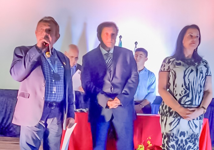 Dr Wagner recebe comenda de mérito municipal em Parnaíba - Imagem 2