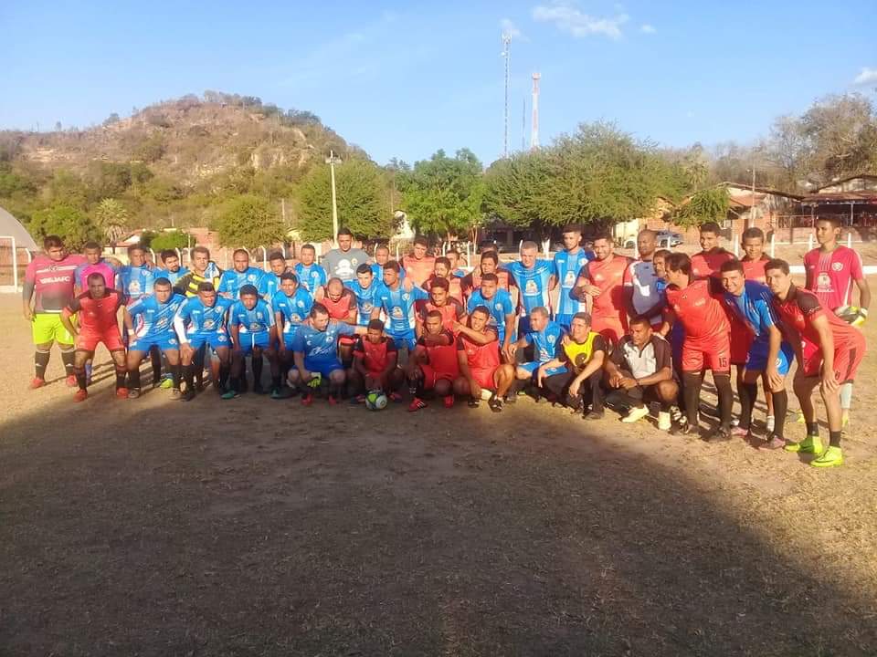 Prefeito João Luiz recebe os atletas dos jogos das Igrejas Evangélicas  - Imagem 8