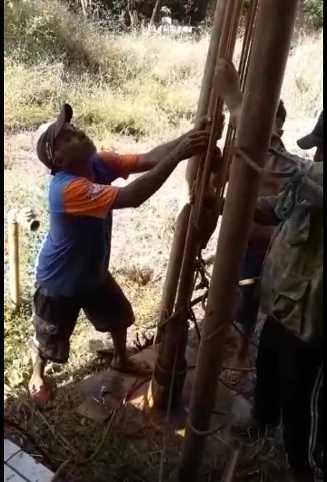 Prefeitura trabalha firme para levar água aos lares na zona rural do município 