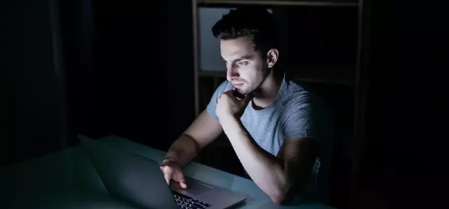 Os 4 signos do zodíaco que dormem tarde e amam a noite - imagem 3728