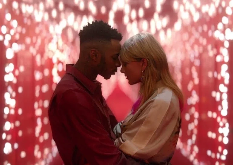 Descubra os signos do zodíaco que estão com sorte para romances - imagem 3701