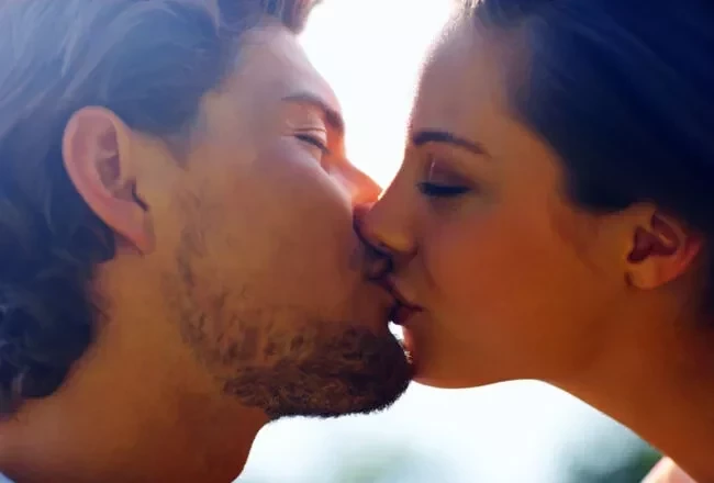 Descubra os signos que possuem os melhores beijos do zodíaco - imagem 3815