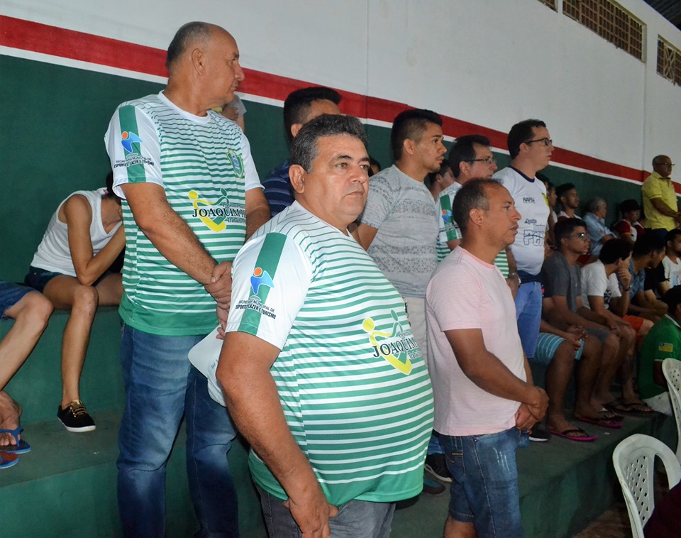 Prefeito Genival Bezerra prestigia a classificação da seleção municipal de futsal - Imagem 12