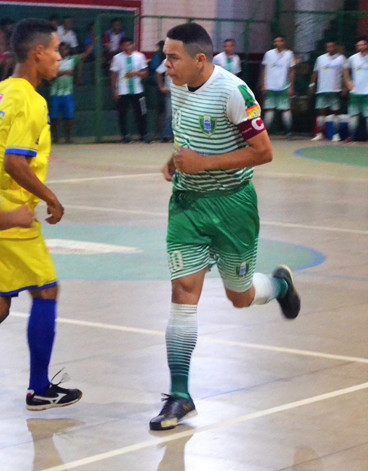 Prefeito Genival Bezerra prestigia a classificação da seleção municipal de futsal - Imagem 19