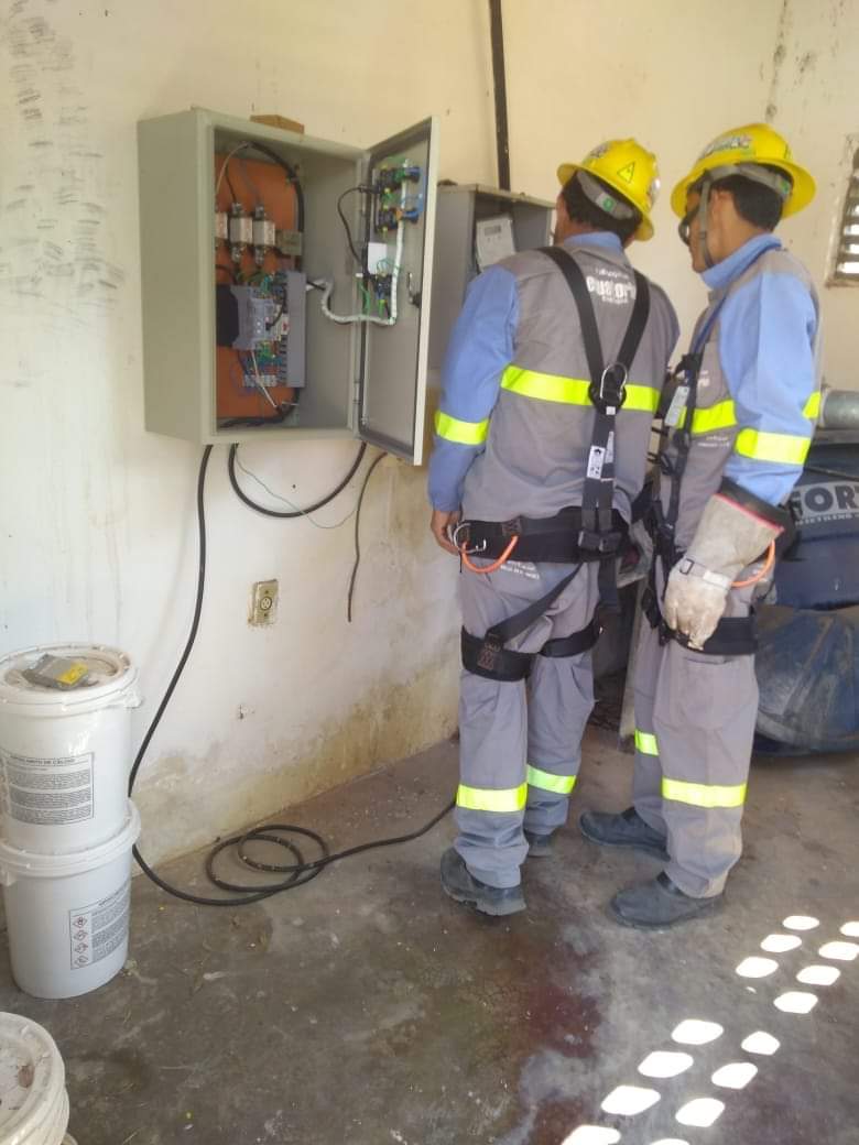 Prefeito João Luiz lidera comitiva em reunião na Agespisa em Teresina - Imagem 3