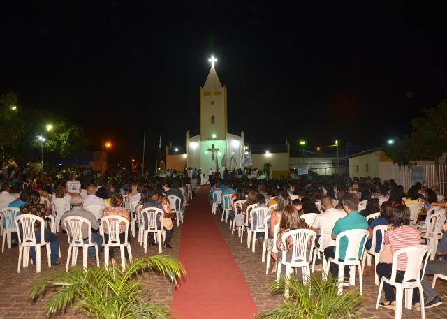 Dom Expedito Lopes realiza Celebração Histórica para receber o Padre Cláudio - Imagem 85