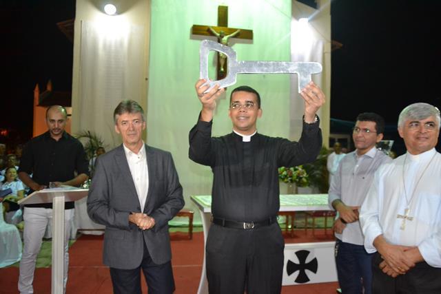 Dom Expedito Lopes realiza Celebração Histórica para receber o Padre Cláudio - Imagem 71