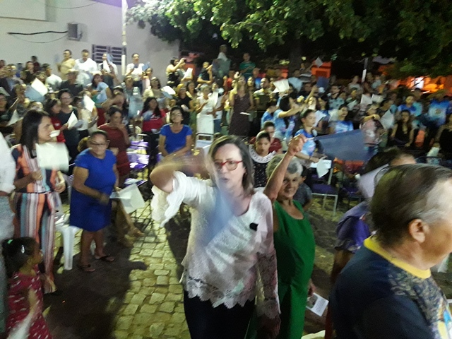 Dom Expedito Lopes realiza Celebração Histórica para receber o Padre Cláudio - Imagem 19