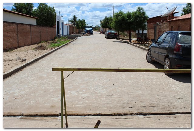 Bairro Joaquim Borges de Oliveira é beneficiado com obras