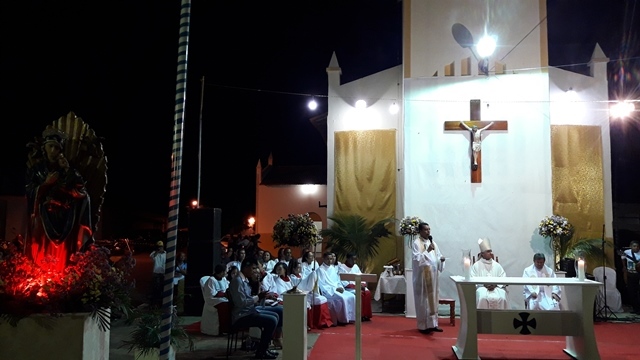 Multidão prestigia Missa Solene em Honra de Nossa Senhora do Perpétuo Socorro - Imagem 15